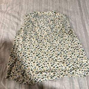 OLD NAVY V neck flower bring blouse